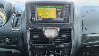 Chrysler Town & Country 3,6 V6 + LPG 7m.Stow'N'Go Limited - 18