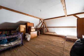 Prodej menšího RD do L s nádvořím, bez zahrady, nemovitost k - 18