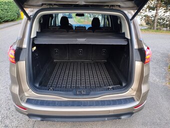 Ford S-MAX 2.0 Tdci 140Kw Titanium 4x4 r.v.2019 nové v ČR - 18