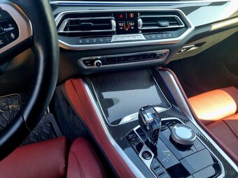 BMW X6 M paket 4.0i 4x4 r.v.2022 Full vybava - 18