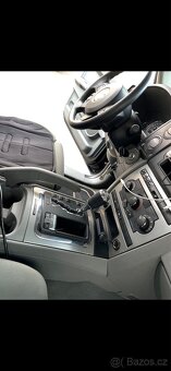 Jeep commander 3,0 crd 195 tis - 18