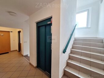 Pronájem bytu 4+kk + sklep 78 m2 + garážové stání cihla  Pra - 18