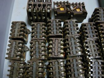 STYKAČ SIEMENS a ABB   90 kč - 18