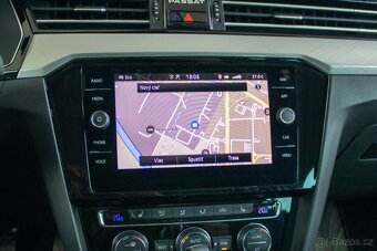 Volkswagen Passat Variant 2.0 TDI EV Business DSG - 18