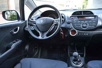 Honda Jazz 1.339 i-VTEC 73kw rok 2013 - 18