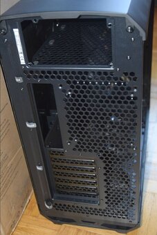 Fractal Design Torrent Black TG, nová, krabice + příslušenst - 18