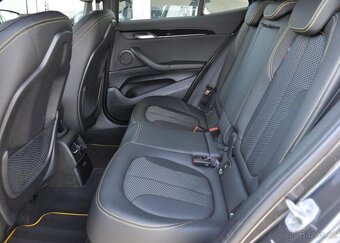 BMW Řada 2 xDrive20d A/T ACC HUD ČR 1M - 18