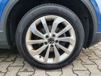 VW T-Roc 1.5 TSI 110kW DSG 74tkm Tažné - záruka Autodraft - 18
