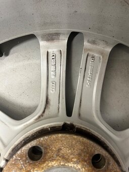 Audi A4 B8 2.0 TDI - 18