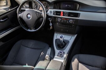 Na predaj BMW Rad 3 Touring 318d - 18