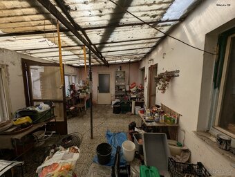 Prodej podílů na rodinných domech a pozemcích - 18