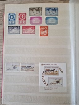 Album se známkami. - 18