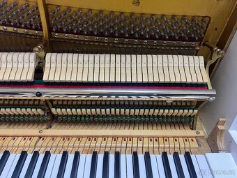 Německé pianino Grostian Steinweg se zárukou 5 let. Doprava - 18