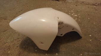 Kawasaki ZX7R díly - 18