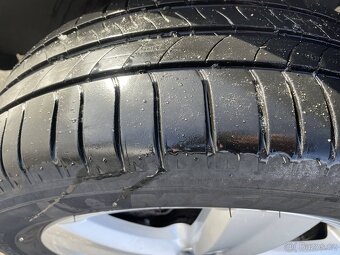 VW CADDY MAXI 2,0 TDI 103kw 7míst Tažné 2014 - 18