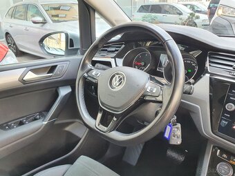 VW Touran Comfortline 2.0TDI 110kW DSG Full LED Press&Drive - 18
