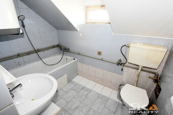 SLEVA  Prodej podkrovního bytu 2+kk, 35 m2 - Louny východ - 18