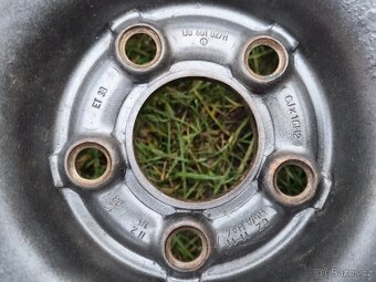 Kompletní zimní ocelová kola ŠKODA - 195/65 R15 - 5x100 - 18