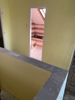 Nabízíme zdarma materiál z demolice – dvoupodlažní dům v Tře - 18