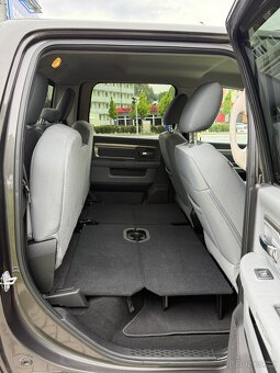 Dodge RAM 1500 5.7 HEMI—2018–4x4—TAŽNÉ 3.5t—159.000km - 18