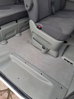 Opel Vivaro Tour - 18