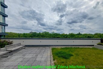 Pronájem 1kk s balkonem, gar.stání, sklep, ul. Olšanská - 18