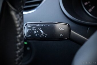 Škoda Octavia 3 Combi 2.0TDI 110kW DSG Style 10/2015 - 18