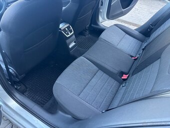 Skoda Octavia 1.6 - 18