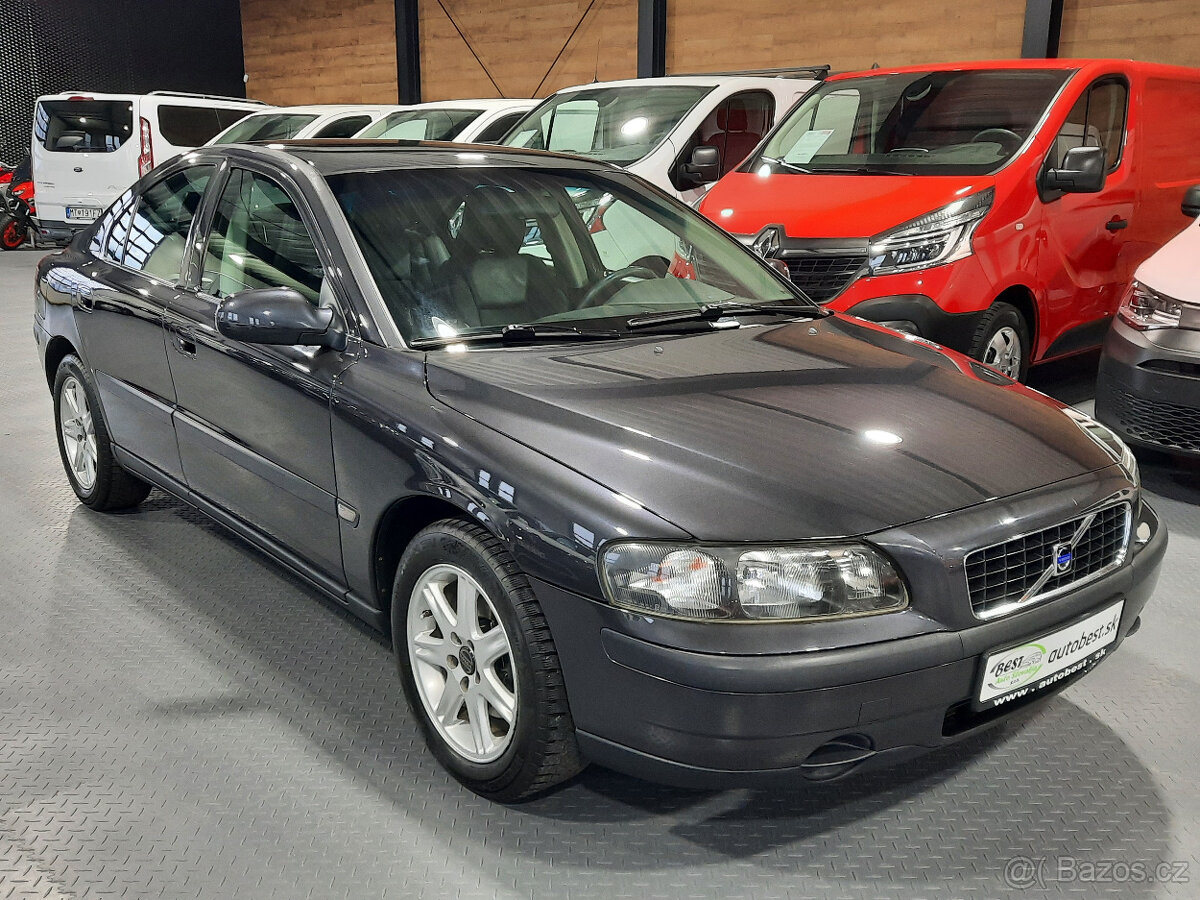 Volvo S60 - 2,4i Comfort TOP stav - 19