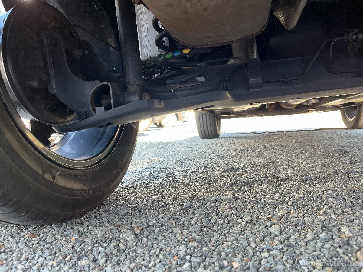 Dacia Duster 1,3TCe 150PS, Navi,Kamery,KeyFree,Climatronic,. - 19