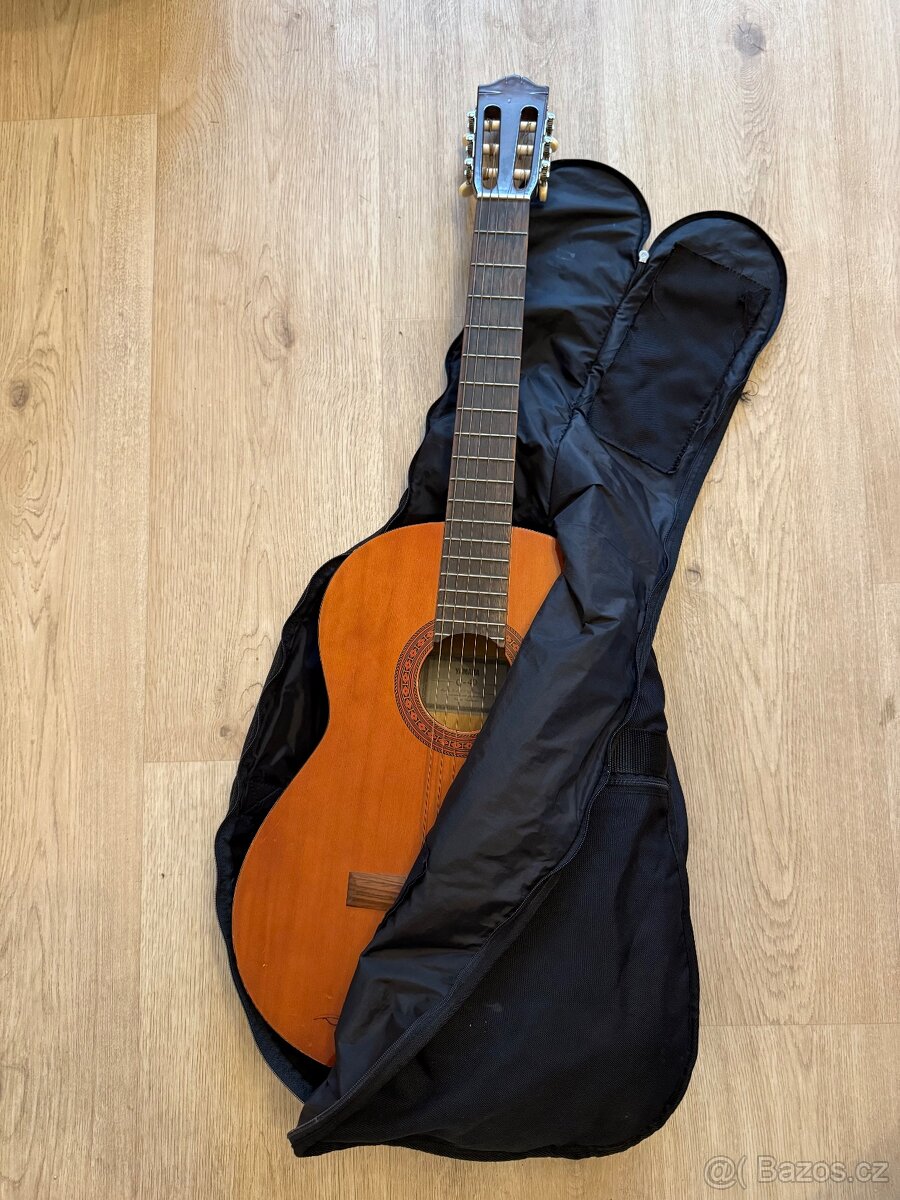 Klastická kytara Yamaha C40 se strapp buttons a pouzdrem - 19