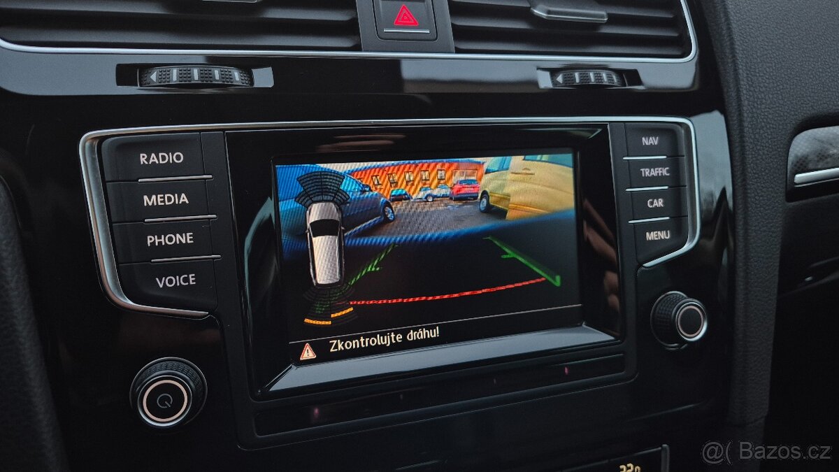 Volkswagen Golf 7 2.0 TDI Bi-Xenon, Keyless, Kůže 1.Majitel - 19