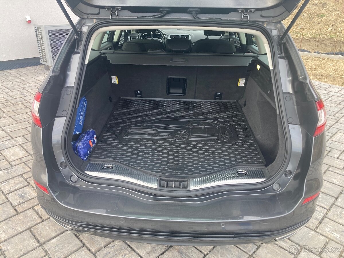 Ford Mondeo Kombi TDCi 2015 - 132kw - serv.kniha - 19