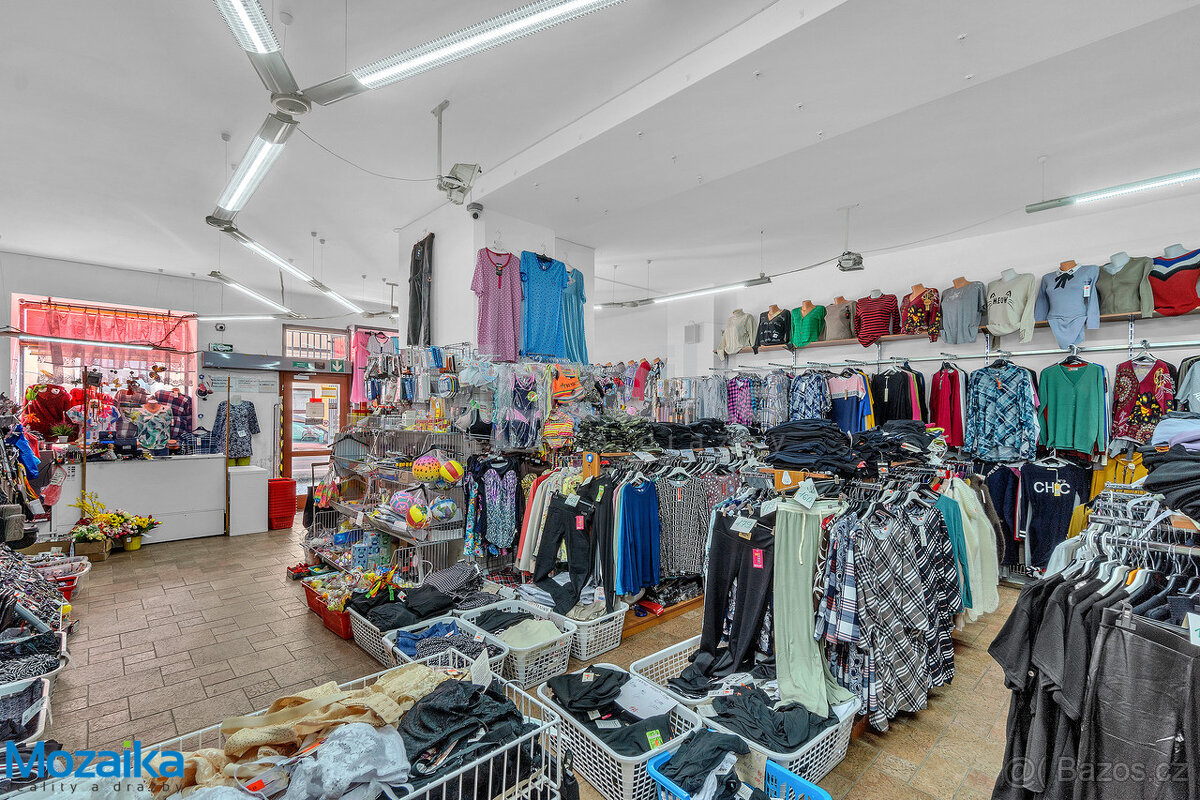 Obchodní dům v centru Lanškrouna. Už. pl. 704m2 - 19