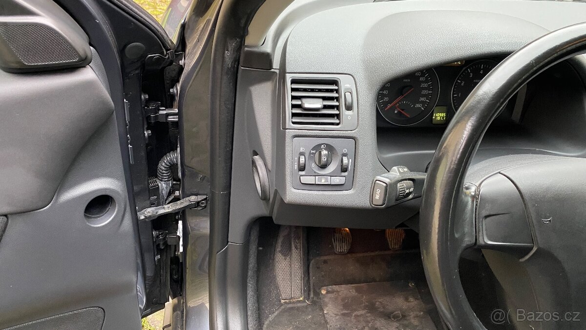 Volvo C30, 1.6 / 01/2011 / 110 985km - 19