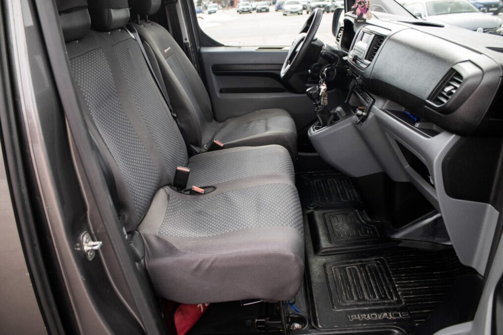 Toyota Proace 110kW (2019) - 19