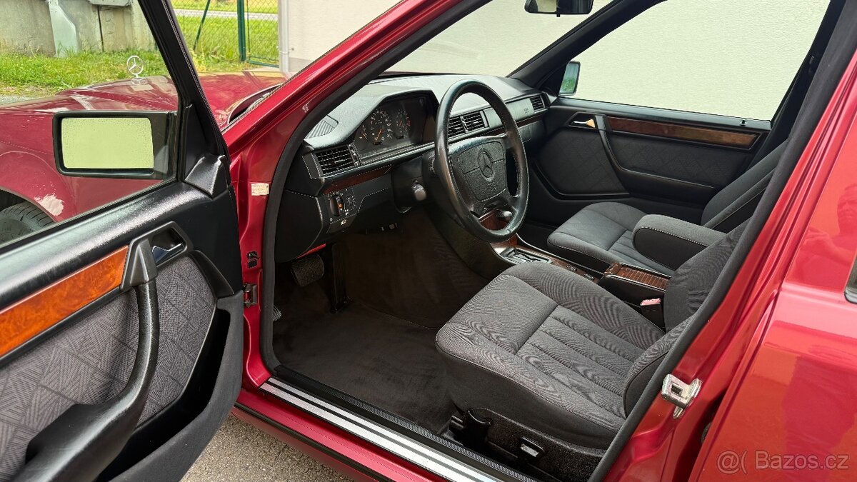 Prodám Mercedes w124 E280 - 19