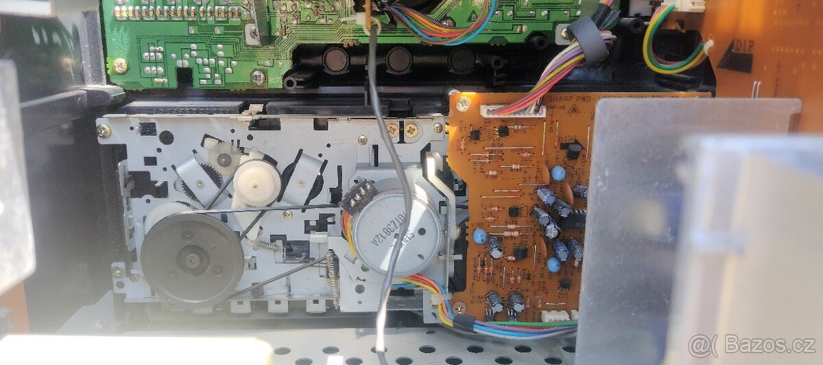 Hifi věž SHARP CD-S370H – trojkombinace CD-rádio-double tape - 19