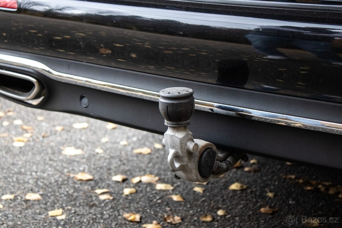 Mercedes-Benz E trieda Kombi 400 4MATIC A/T - 19