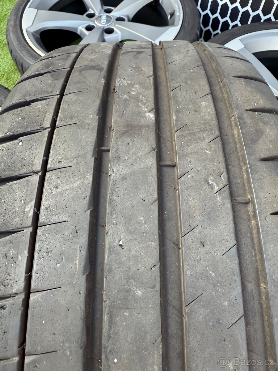 Audi A4 S4 B9 - AUDI ROTOR 245/35 R19 LETNÍ ORIGINÁLNÍ SADA - 19