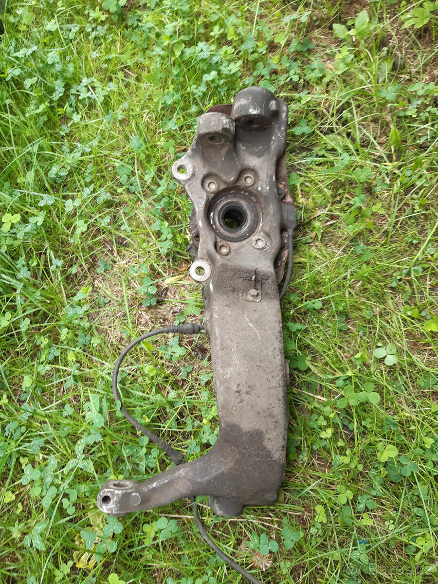 AUDI A8 D2 3.7 169kw + 191kw quattro tiptronic - díly - 19