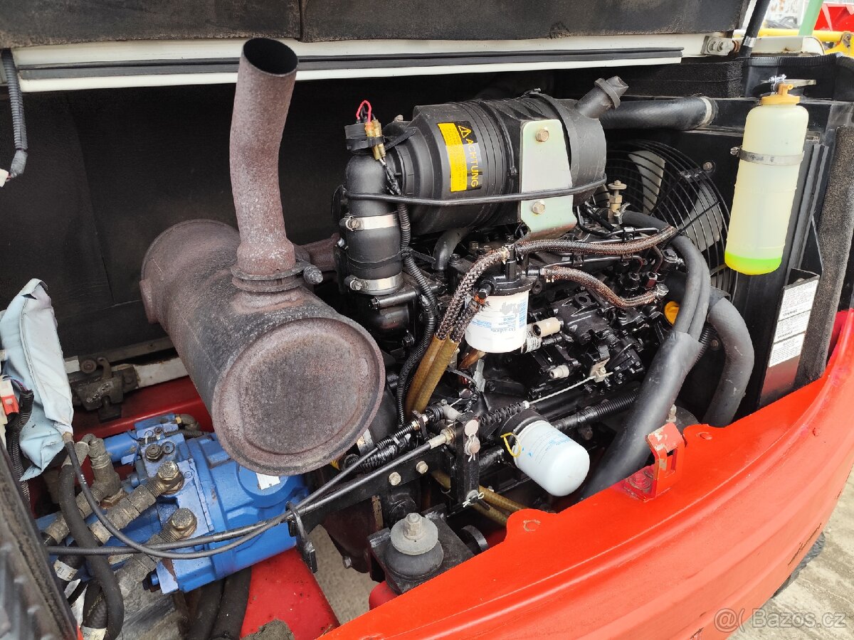 Bagr Takeuchi TB145. Váha 4800kg. - 19