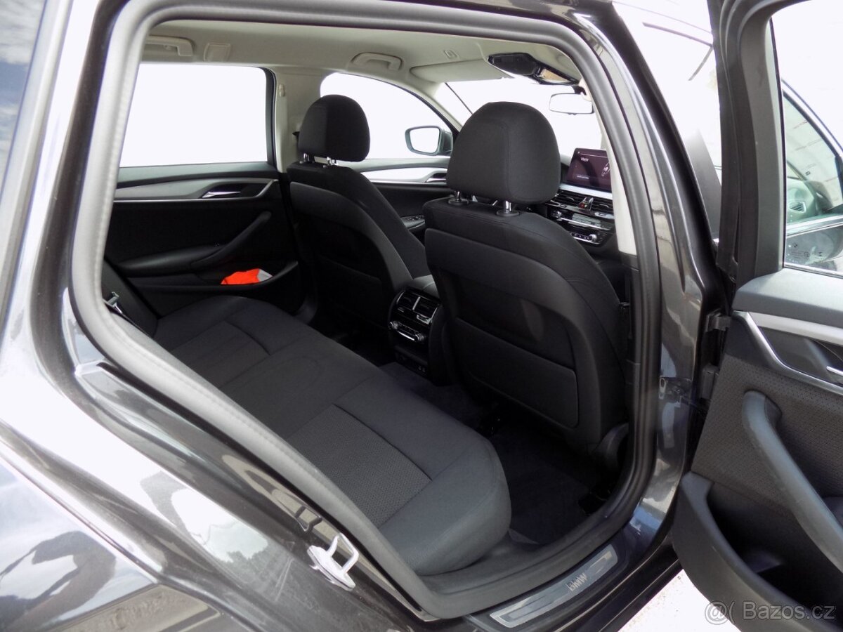 BMW Řada 5 530e/xDrive/Full-LED/DPH/ - 19