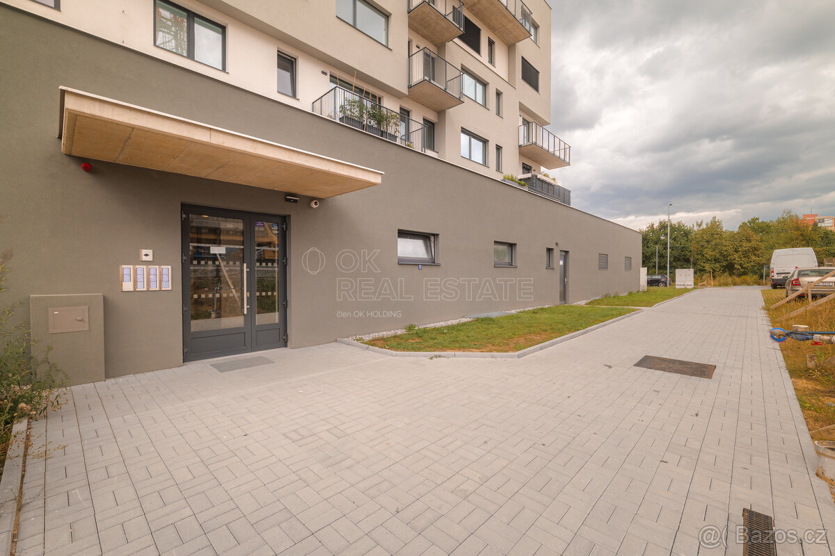 Prodej bytu 3 + kk 97 m² - 19