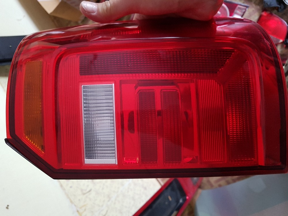 vw caddy IV. 2015 -2021 blatníky nárazníky lampy i xenon - 19