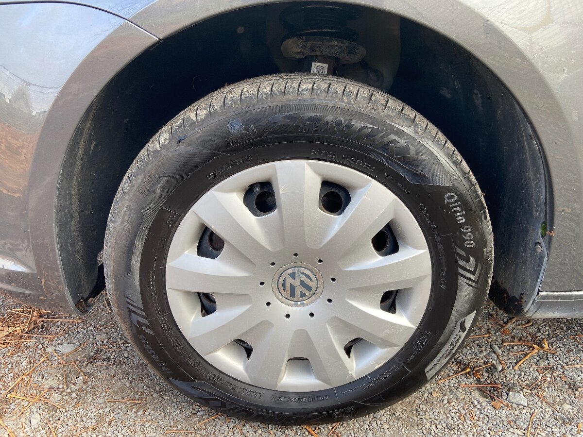 VW Touran 1.6 TDi Navigace,Climatronic - 19