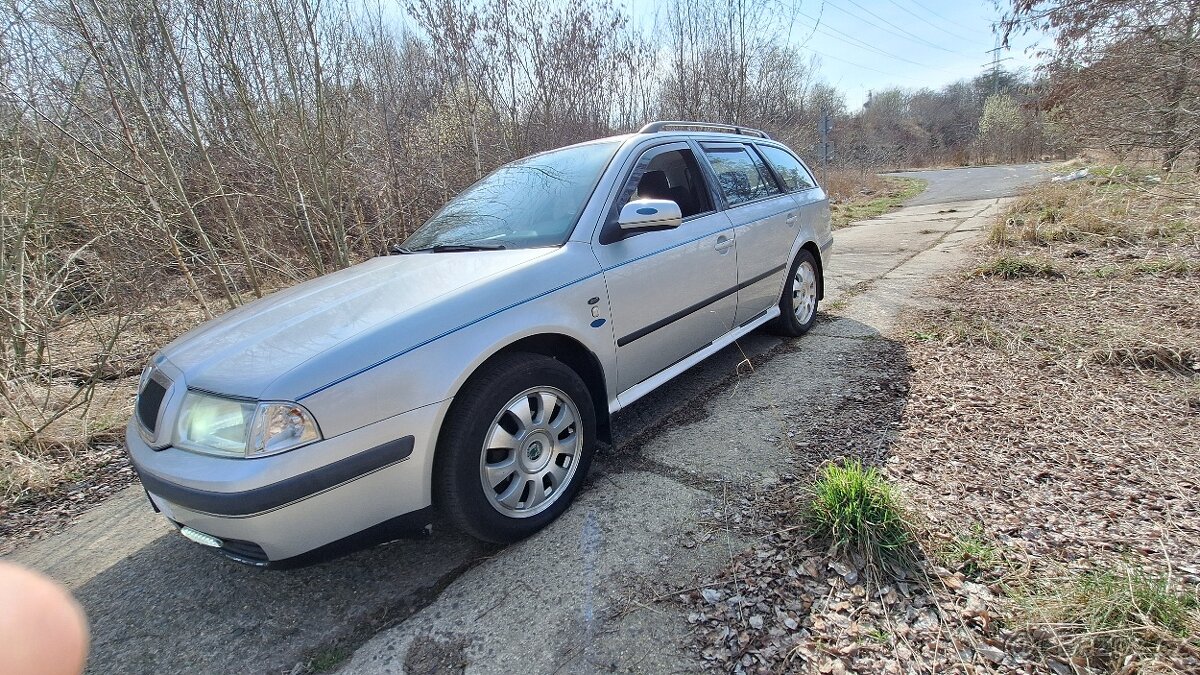 Škoda octavia 1.6 Combi lpg - 19
