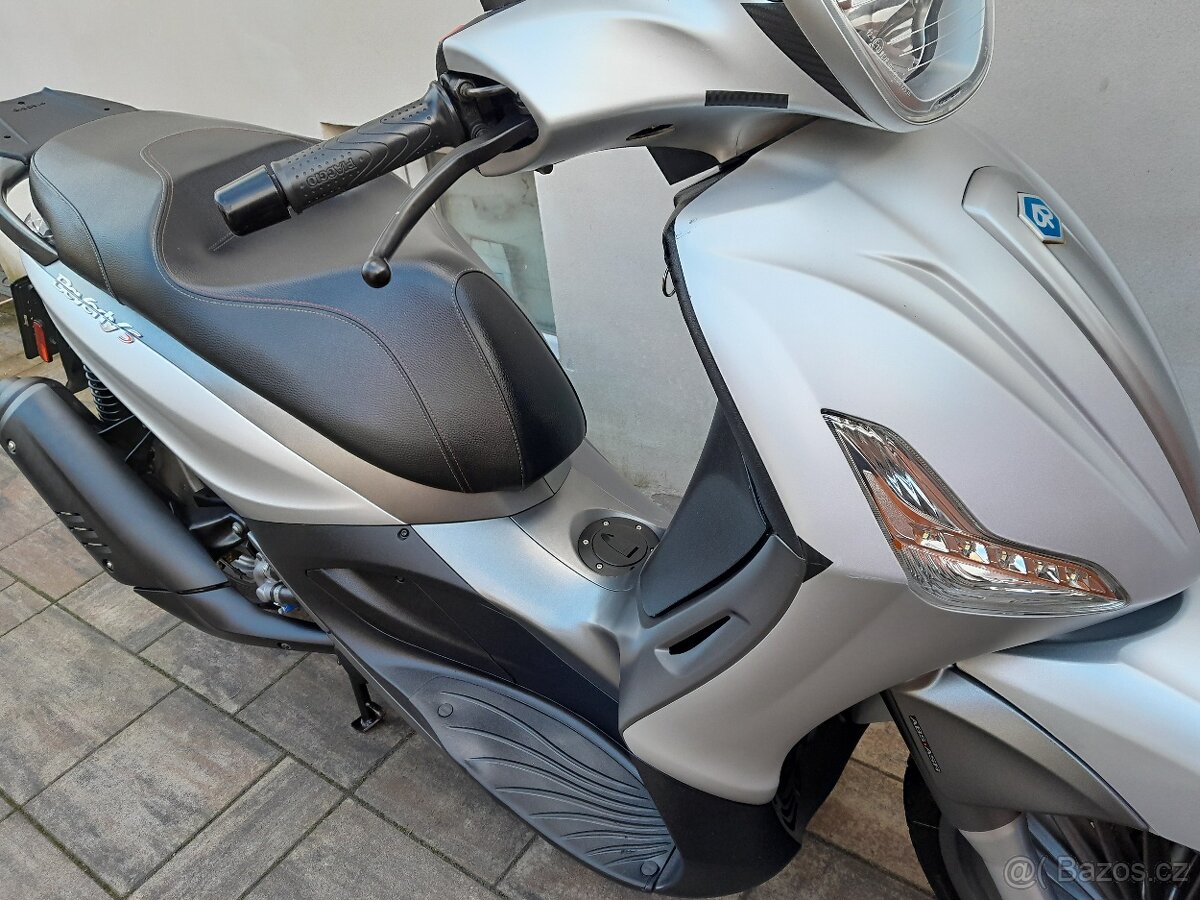 Piaggio Beverly 300 ABS, 2018, pěkný stav, AKCE - 19