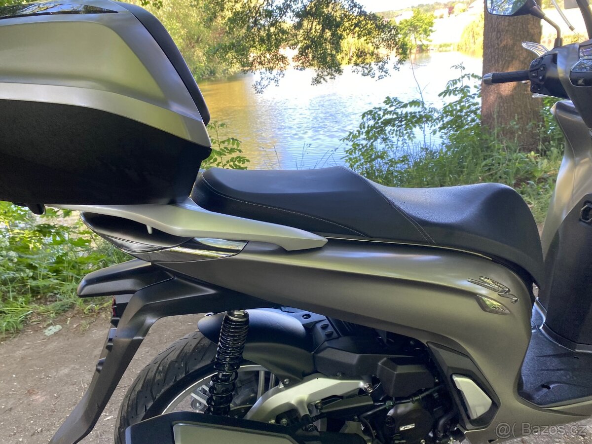 Honda SH 350 - 19