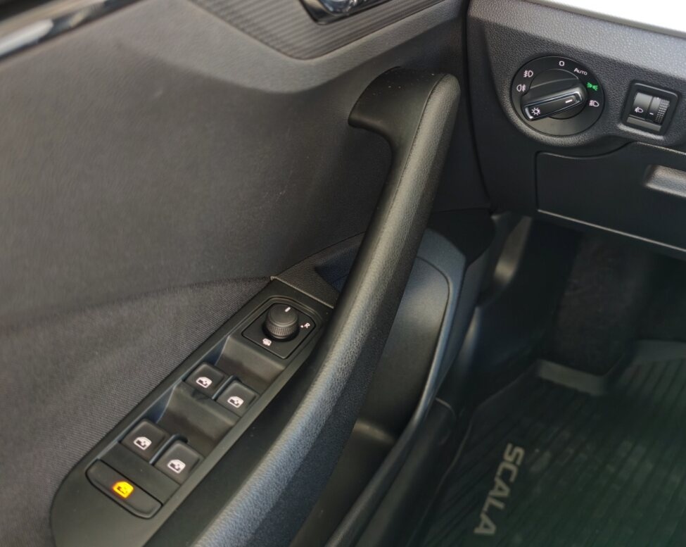 Škoda Scala 1.5 TSI Joy DSG - 19